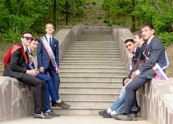 졸업을 축 하 하는 러시아 학생 — 스톡 사진