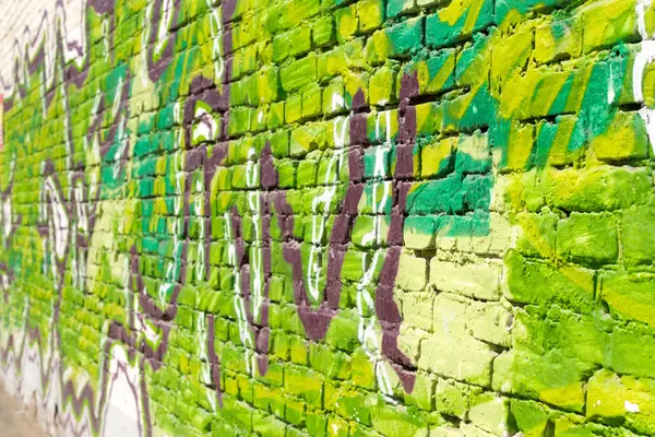 Green Street Art on White Brick — Stock Photo, Image