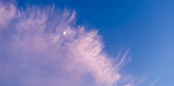 Nori violet și lună — Fotografie, imagine de stoc