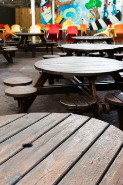 Geleneksel Pub bira bahçesi