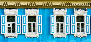 Eski Rus ahşap pencere çerçeveleri