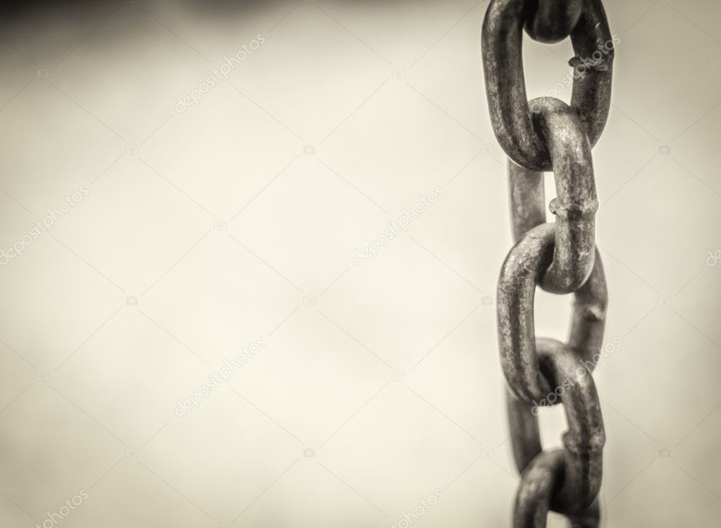Single Chain in Black and White
