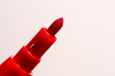 Makro closeup ipucu kırmızı keçe kalem