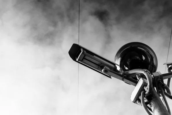 Czarno-biała fotografia sztuki kamery CCTV — Zdjęcie stockowe