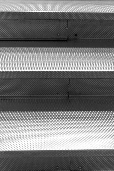 Escaliers en aluminium Texture d'escalier Grunge Arrière-plan — Photo