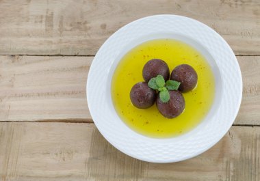 Kemalpaşa tatlısı şeker şurubu ile