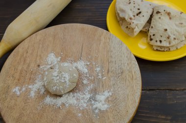 buğday hamur roti (düz ekmek yapmak için)