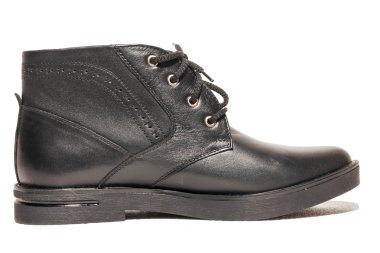 Beyaz arka plan siyah, izole kadın sonbahar çizme