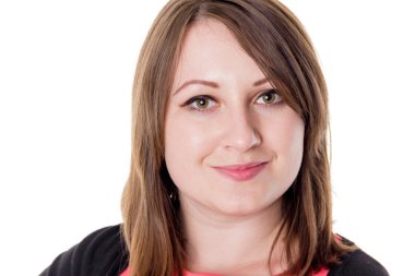 Beyaz arka plan üzerinde Avrupa esmer kız