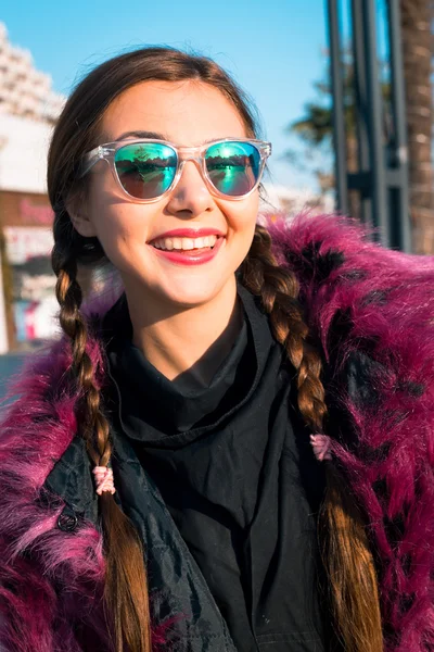 Retrato de moda al aire libre —  Fotos de Stock