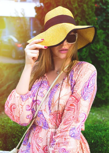 Retrato de verano al aire libre — Foto de Stock