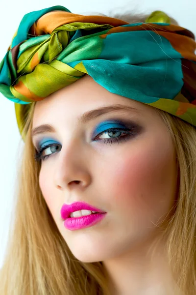 Fashion Stylish Beauty Portrait with silk colourful headwear. — Stockfoto