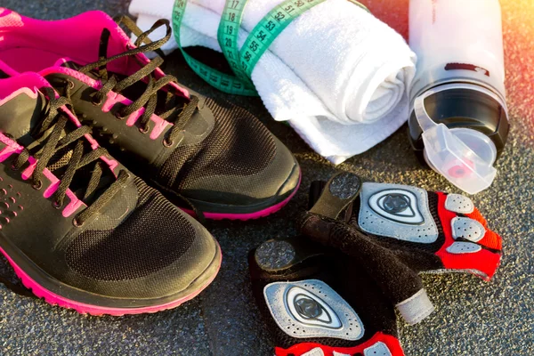 Sport clothes and all you need for training. — Stock Photo, Image