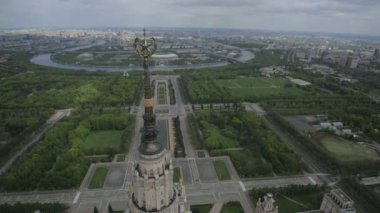 Moskova Devlet Üniversitesi adlı sonra Mikhail Lomonosov, havadan görünümü