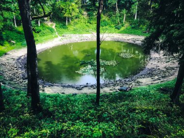 Meteor krateri. Estonya 'da göktaşı.