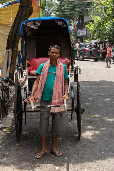 Septiembre 2021 Calcuta Bengala Occidental India Tirador Rickshaw Tirando Tradicional —  Fotos de Stock