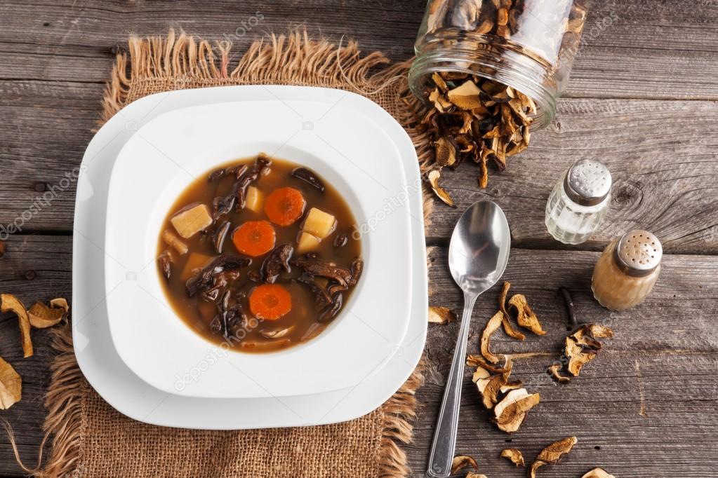 Dried mushroom soup