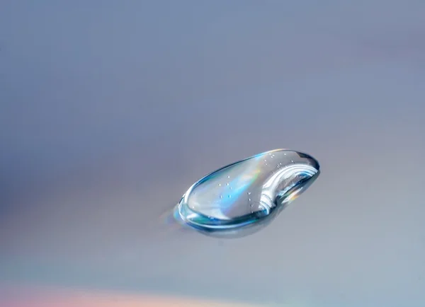 Абстрактный компакт-диск с водяными пузырями — стоковое фото