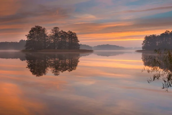 Lake sunrise — Stock Photo, Image
