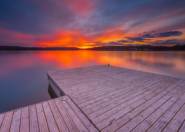 Beautiful lake  with pier — Stock Photo, Image