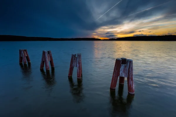 Jezero v jezerní oblasti Mazury — Stock fotografie