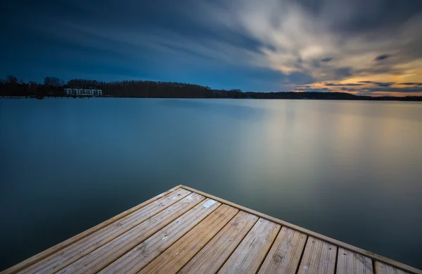 Jezero v jezerní oblasti Mazury — Stock fotografie
