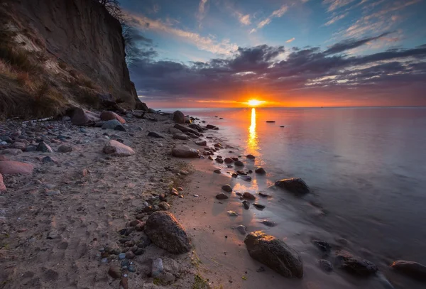 Güzel Baltık Denizi kıyısında