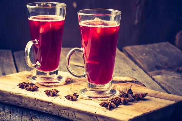 Gläser mit Glühwein — Stockfoto