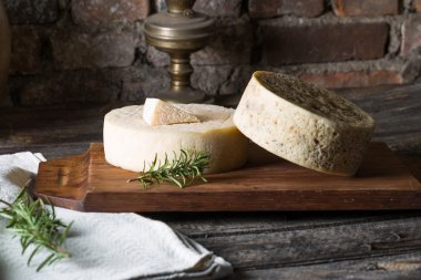 Fransız keçi peyniri 