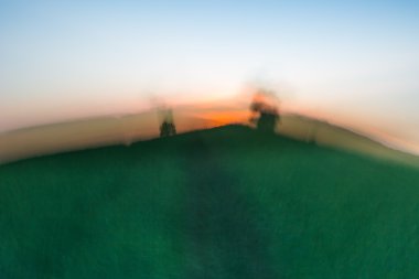 Arka plan bulanık peyzaj.