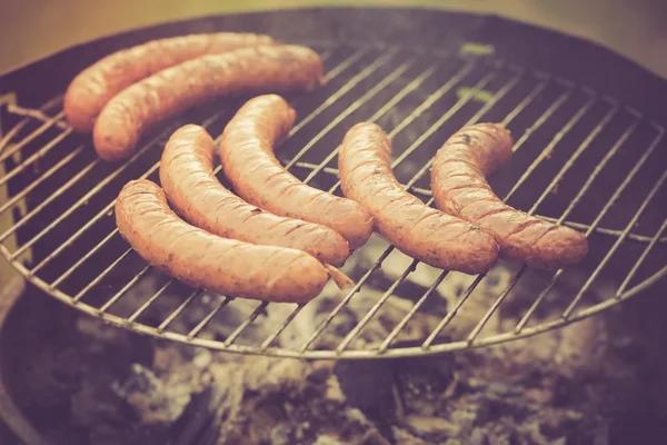 Grill mit Würstchen — Stockfoto