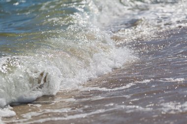 sıçramasına dalgalar deniz