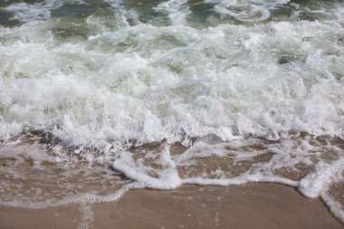 sıçramasına dalgalar deniz