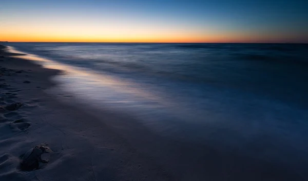 Puesta de sol sobre el mar Báltico — Foto de Stock