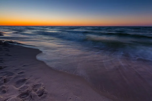 Beau coucher de soleil sur la mer Baltique — Photo