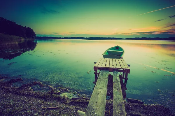 Vintage-Foto von schönen Sonnenuntergang am See — Stockfoto