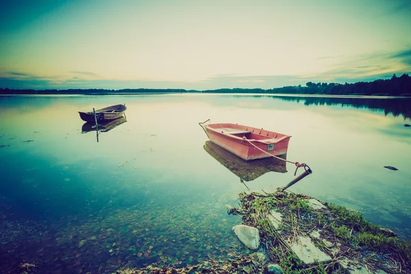 Vintage-Foto von schönen Sonnenuntergang am See — Stockfoto