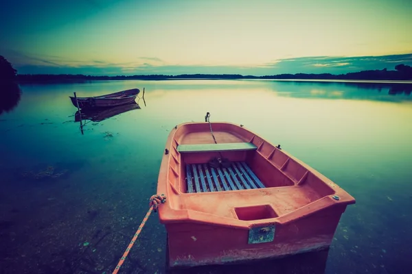 Vintage-Foto von schönen Sonnenuntergang am See — Stockfoto