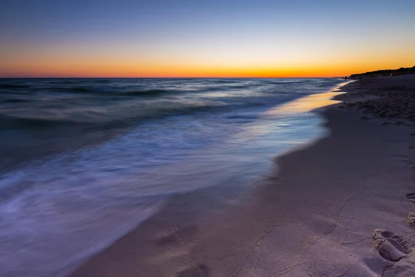 Beau coucher de soleil sur la mer Baltique — Photo