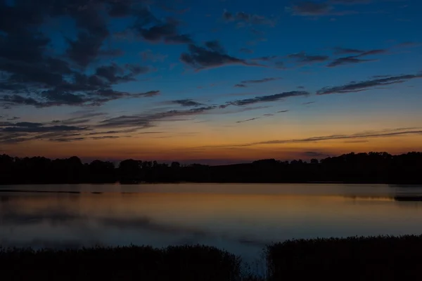 Beautiful lake landscape after sunset — Stock Photo, Image