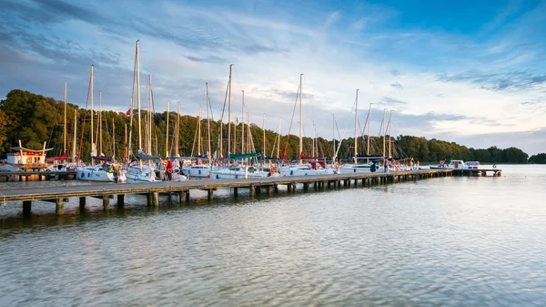 Yachtboats in ports at evening — Stock Photo, Image