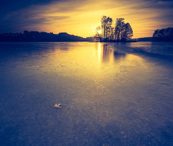 Vintage photo of frozen lake landscape — Stock Photo, Image