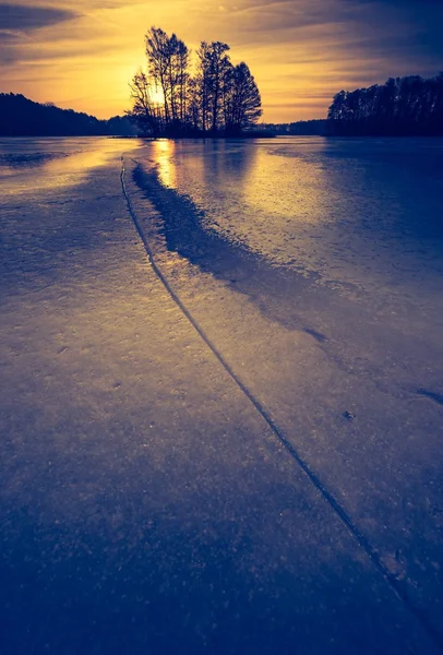 Vintage photo of frozen lake landscape — Stock Photo, Image