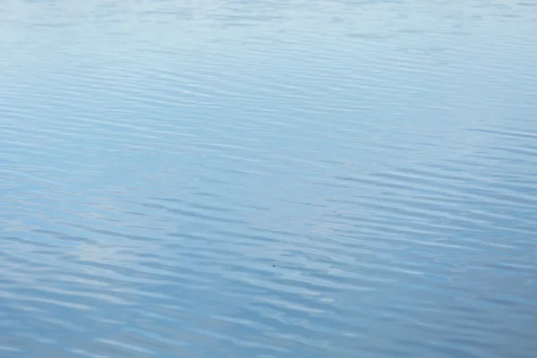 Wasser der Seeoberfläche — Stockfoto