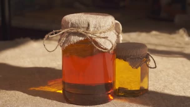 Honiggläser Verschiedene Honigsorten Nahaufnahme — Stockvideo