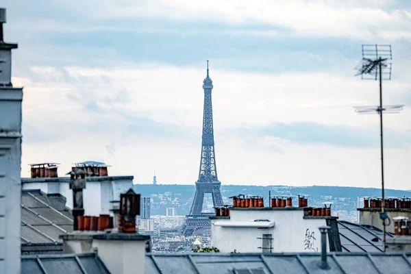 Şehri Etleri Çatı Katları Olan Paris Chimneys — Stok fotoğraf