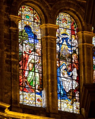 Malaga 'nın İnkarnasyon Katedrali' nin içi, organ, vitray ve heykeller.