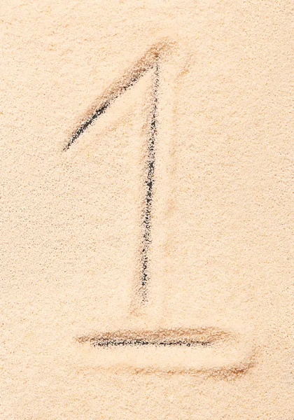 1 Zahl auf Sand geschrieben — Stockfoto