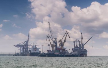 Uluslararası Konteyner Gemisinin Sunshine Sky 'da lojistik ve taşımacılığı, Nakliye, Nakliye