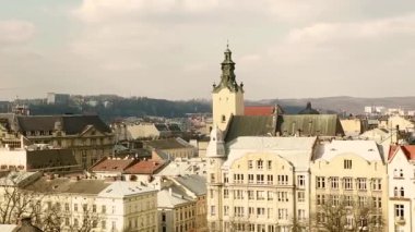 Lviv şehir görüntüsü. Kuş görünümü göz. Panorama